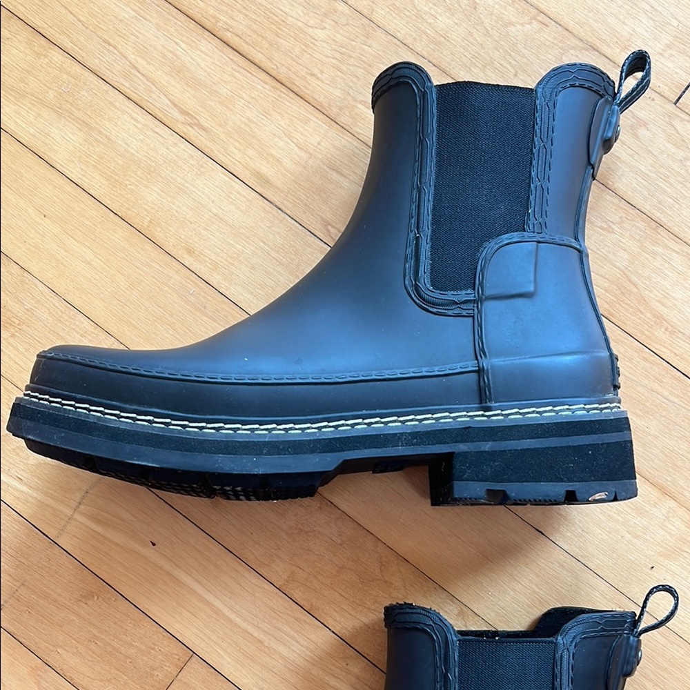 Hunter refined stitch Chelsea rain Boots - Picture 4 of 11